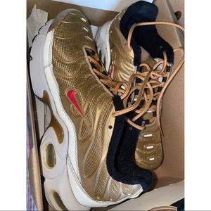 Metallic Gold / Varsity Red/Black Nike Sneakers